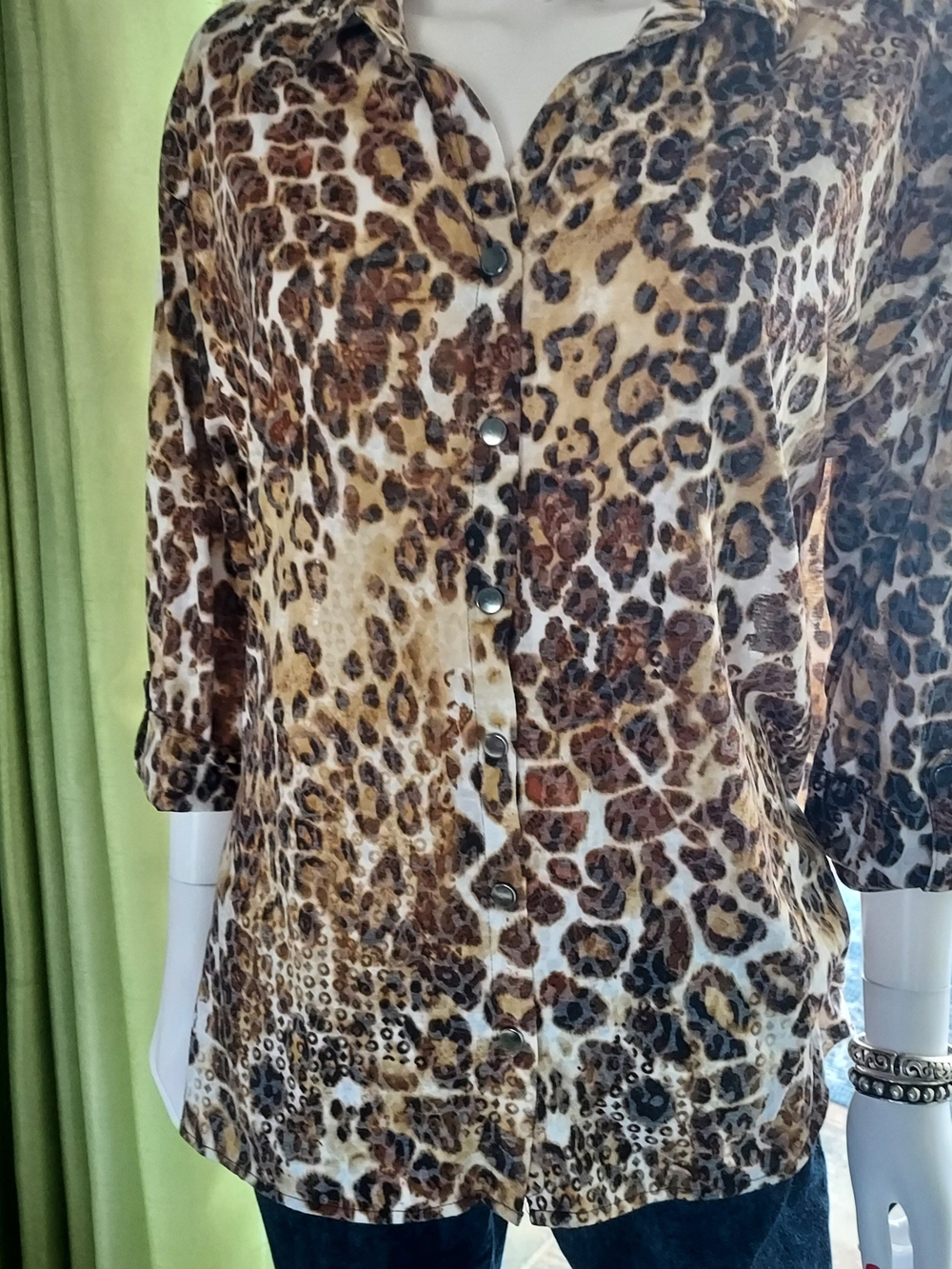 Onque Casuals Leopard Print Snap-Down Shirt 60% Cotton/40% Poly Roll Tab Slv. XL